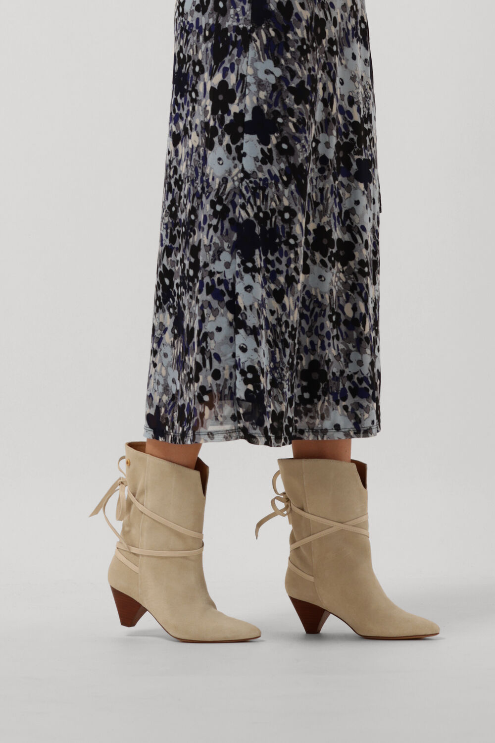 Beige FABIENNE CHAPOT Stiefeletten JULIA BOOT - large