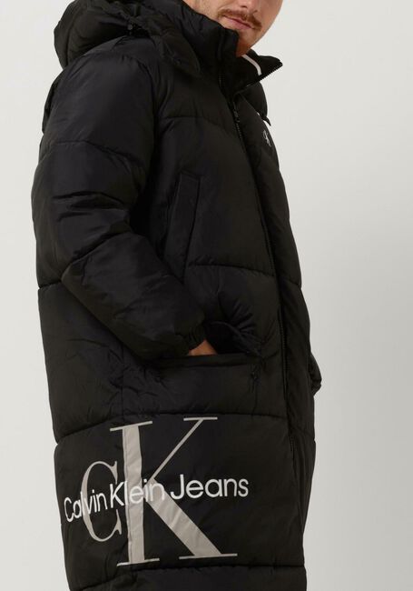 Schwarze CALVIN KLEIN Wattierte Jack ESSENTIALS NON DOWN LONG JACKET - large