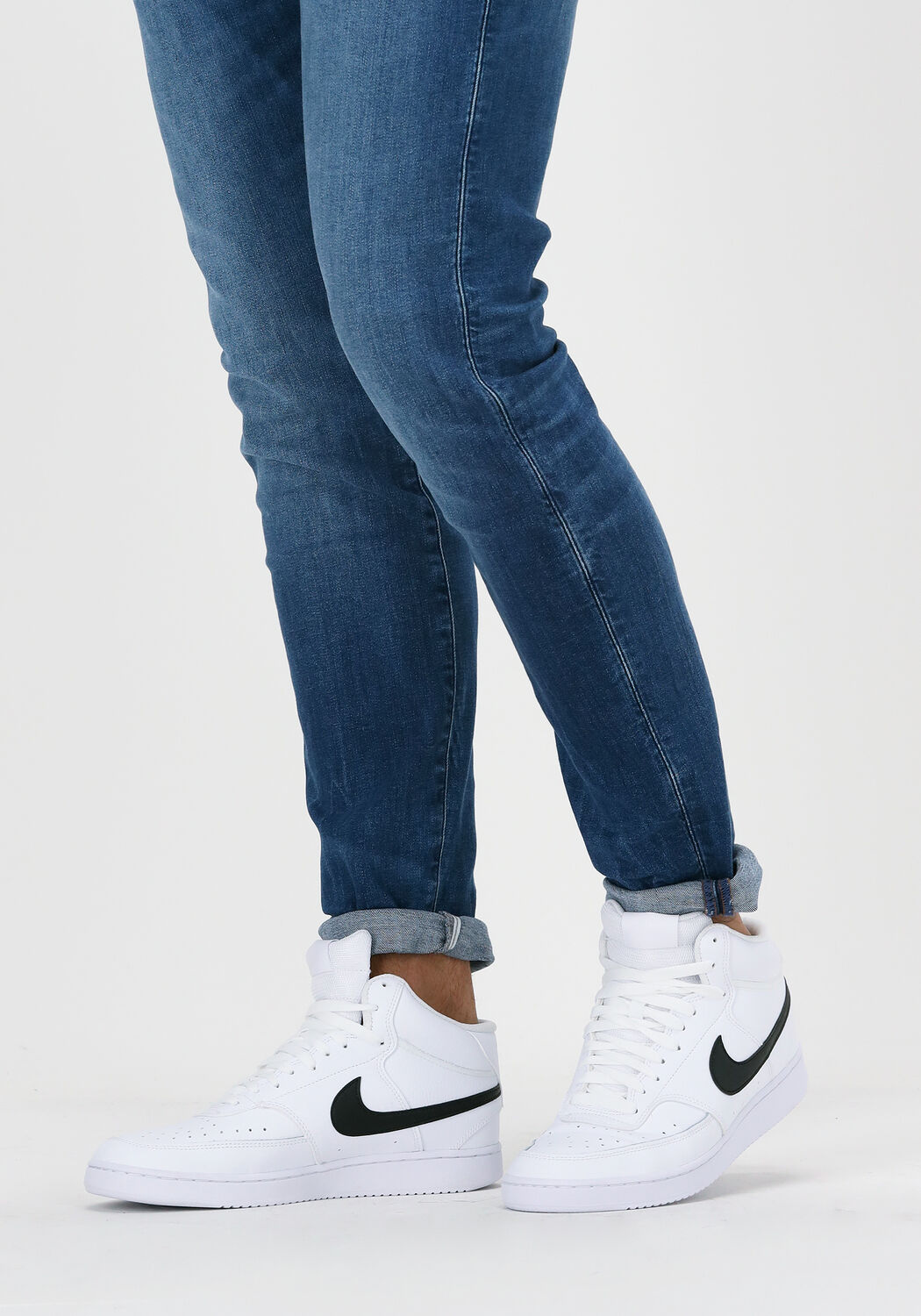 Wei&szlig;e NIKE Sneaker High COURT VISION MID MEN - large