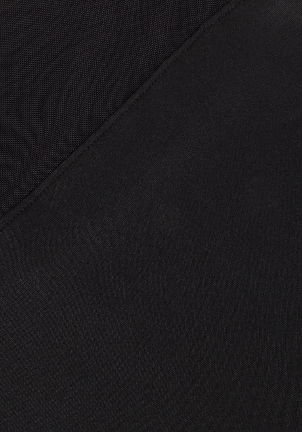 Schwarze EDITED Top NIABI BODY - large