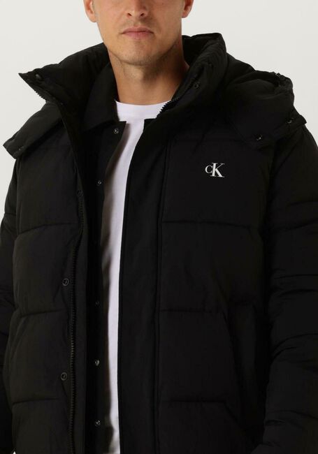 Schwarze CALVIN KLEIN Wattierte Jack ESSENTIALS NON DOWN JACKET - large