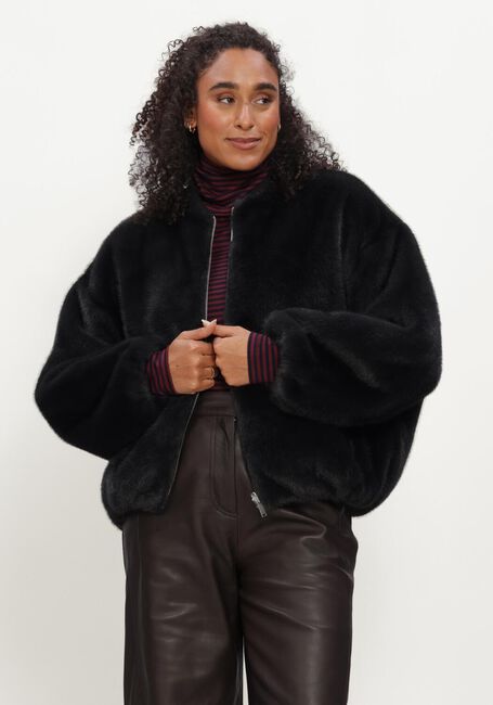 Schwarze STUDIO AR Fake-Fur-Jack ETTA FAUX MIN - large