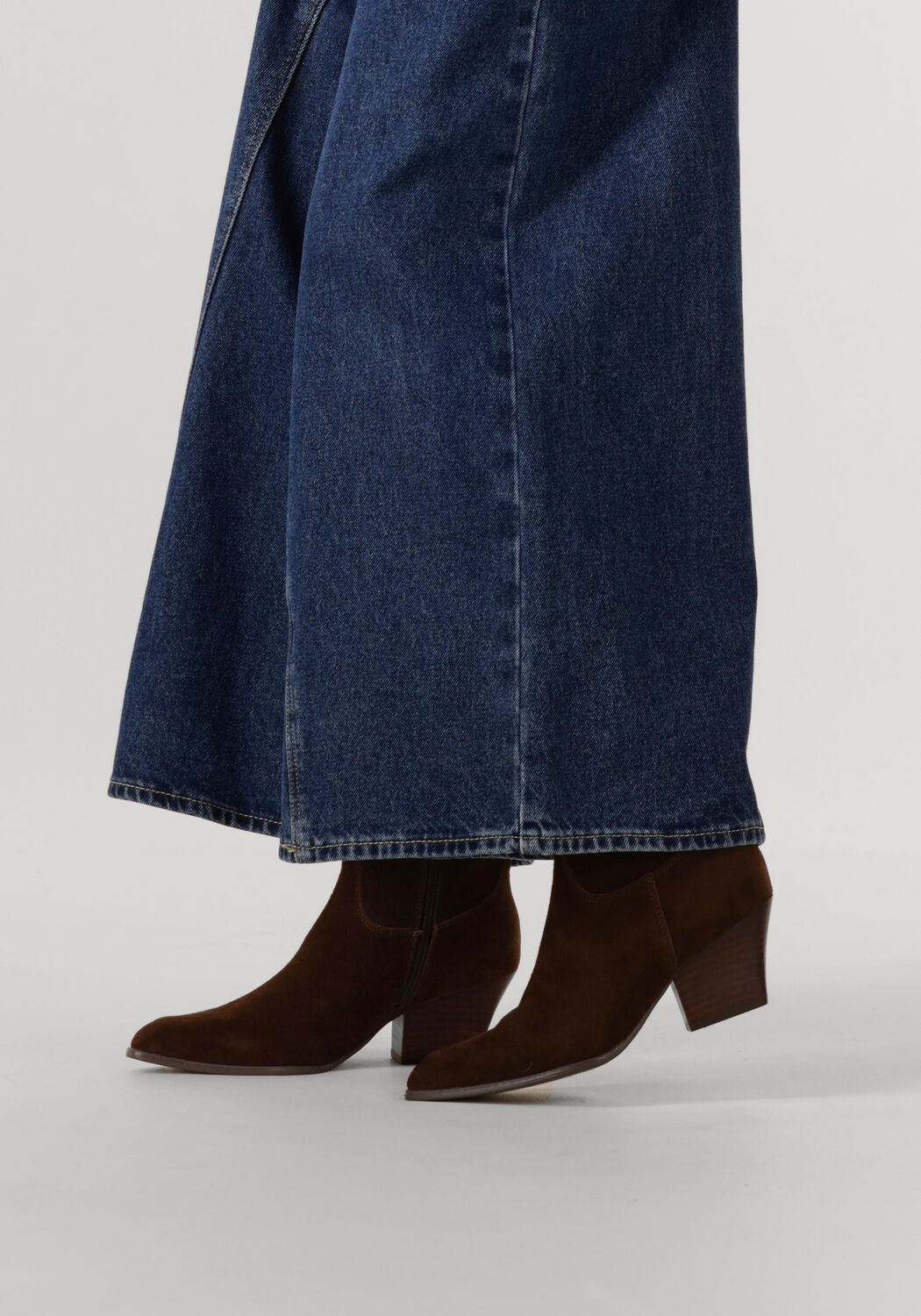 Braune NOTRE-V Stiefeletten SHN80672 - large