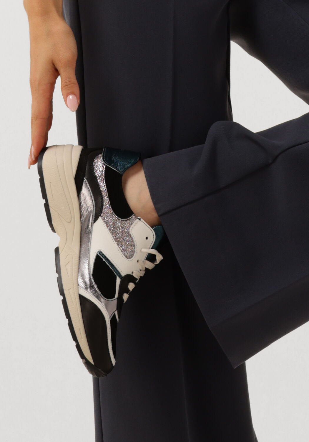 Gr&uuml;ne PIEDI NUDI Sneaker Low SELVA 17.01 - large