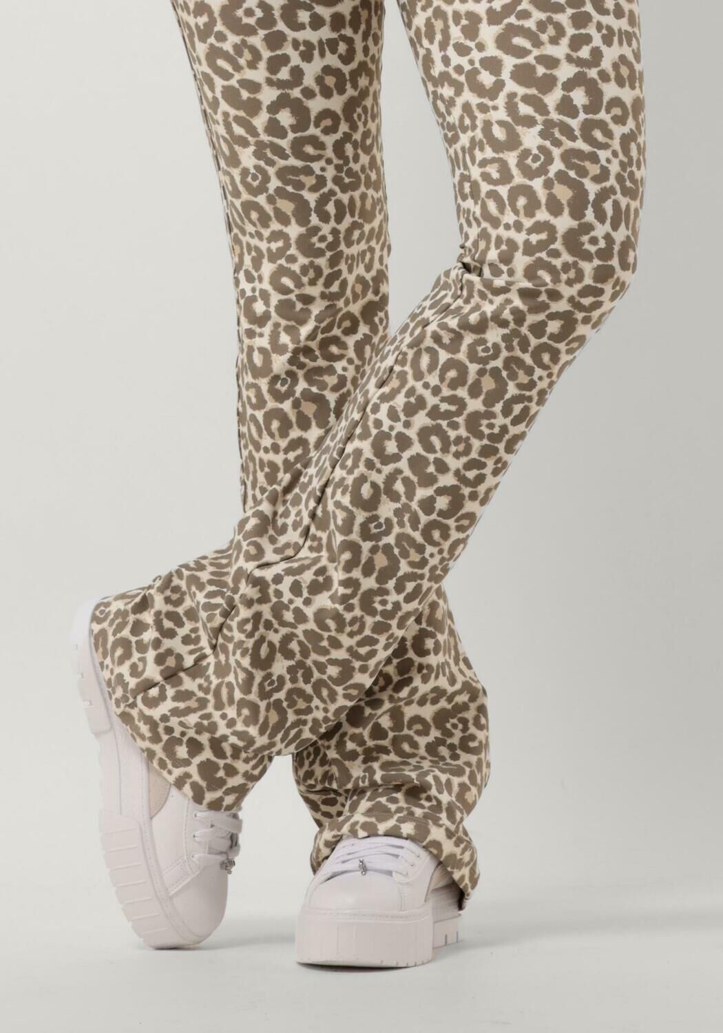 Wei&szlig;e PUMA Sneaker Low MAYZE IWD - large