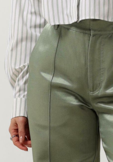 Grüne COLOURFUL REBEL Hose WENDE SATIN PINTUCK LOW PANTS - large