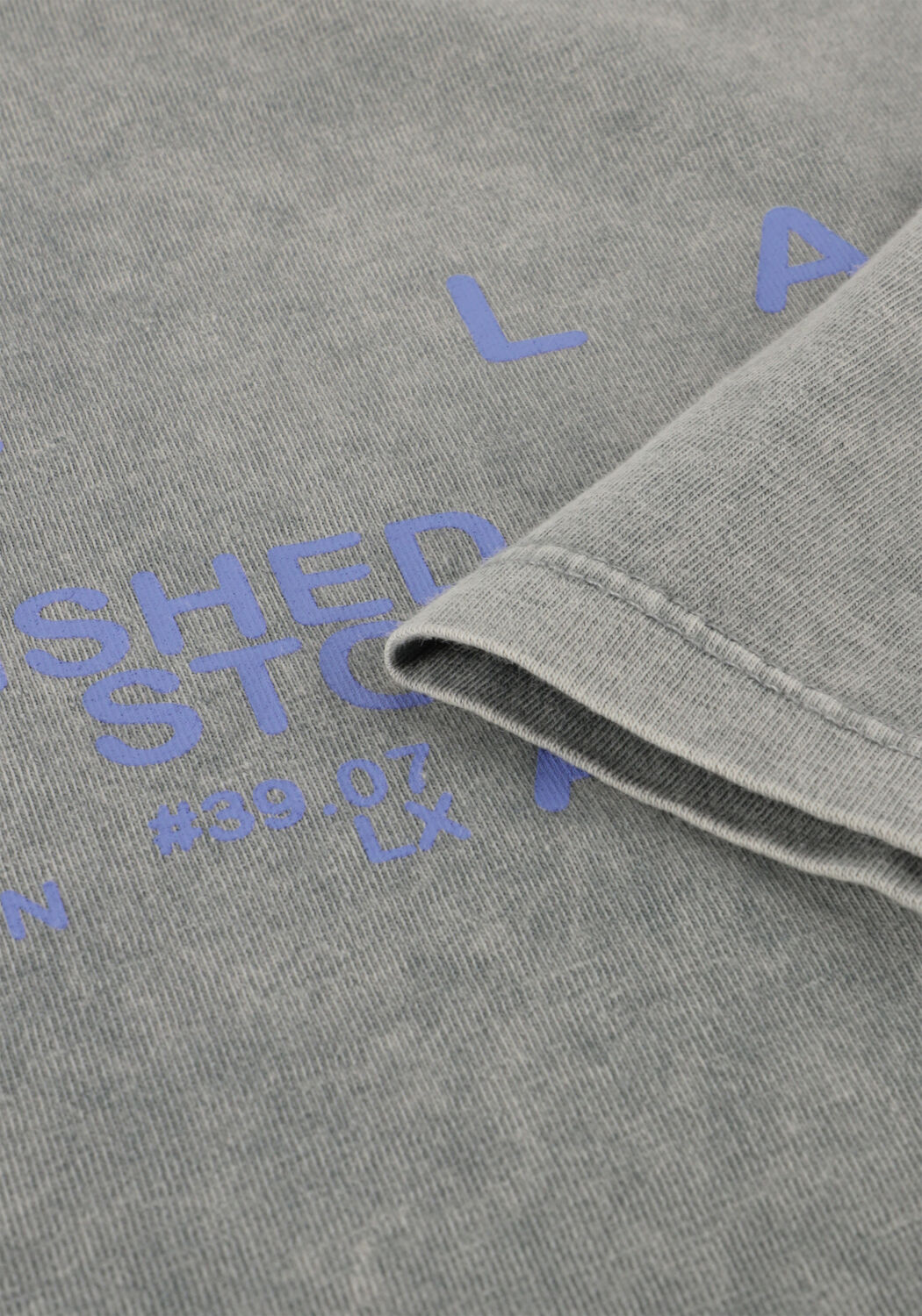 Graue ALIX THE LABEL T-shirt LADIES KNITTED PRINT T-SHIRT - large