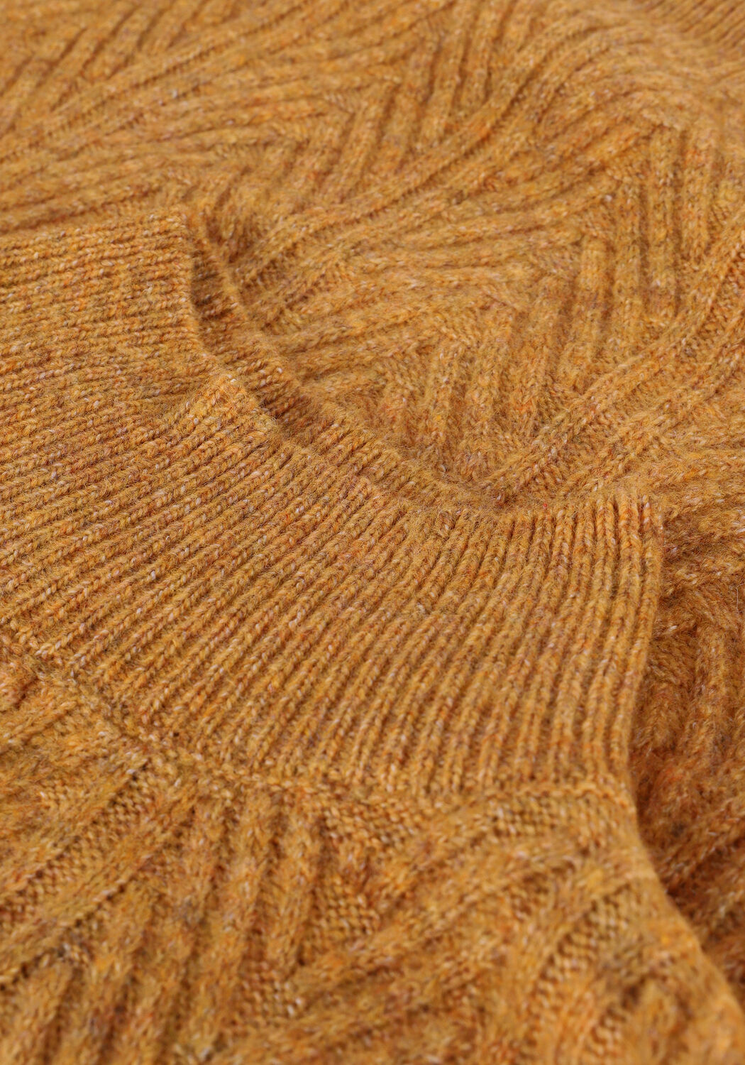 Orangene Y.A.S. Pullover YASBRENDA LS KNIT PULLOVER S. - large