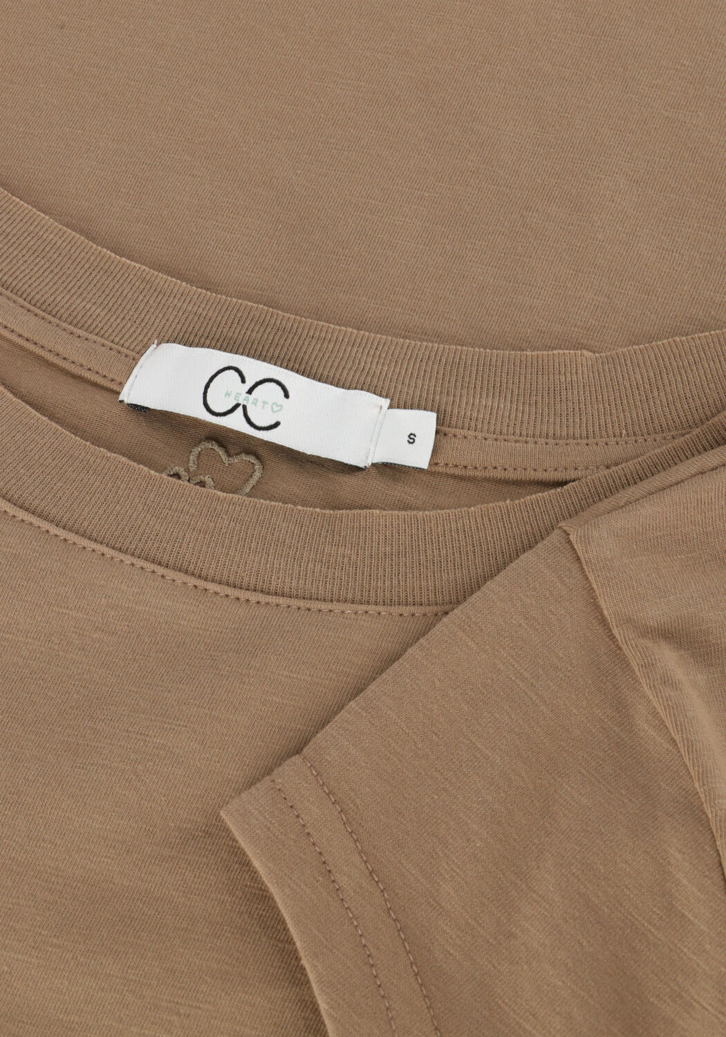 Sand CC HEART T-shirt BASIC T-SHIRT - large