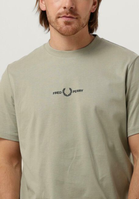 Grüne FRED PERRY T-shirt EMBROIDERED T-SHIRT - large