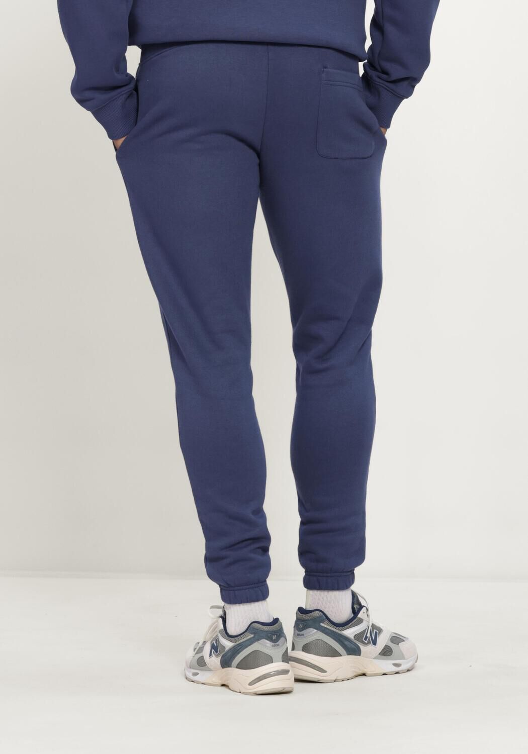 Blaue TOMMY JEANS Jogginghose TJM SLIM S FLAG SWEATPANT EXT - large