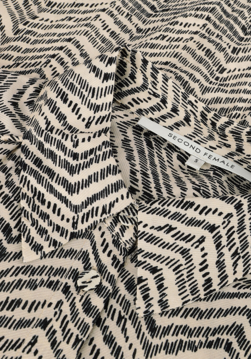 Schwarze SECOND FEMALE Blusen MALLOW SHIRT - large