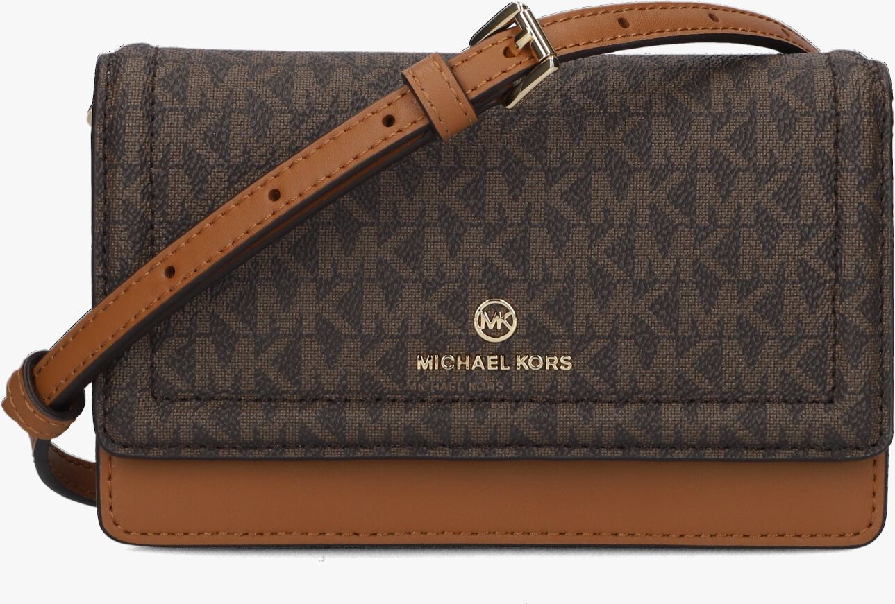 fb_208421_1.jpg?sfrm=png&  