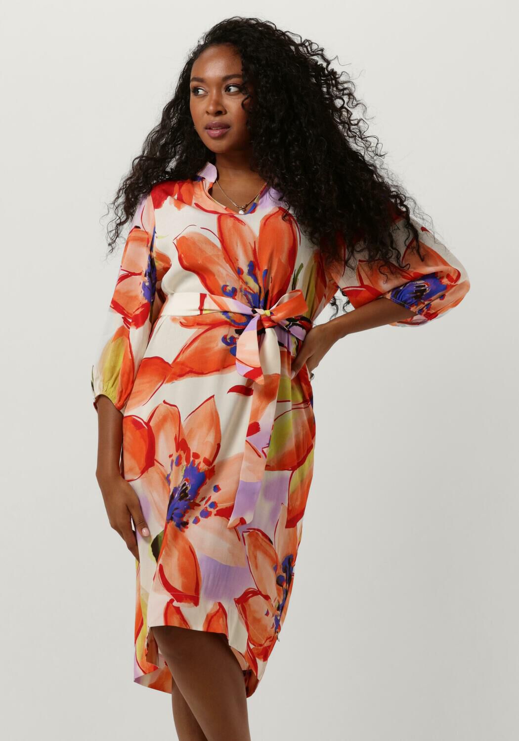 Orangene JANSEN AMSTERDAM Midikleid WBF514 WOVEN PRINT DRESS KNEELENGTH V NECK 3 4 PUFFED SLEEVE Omoda