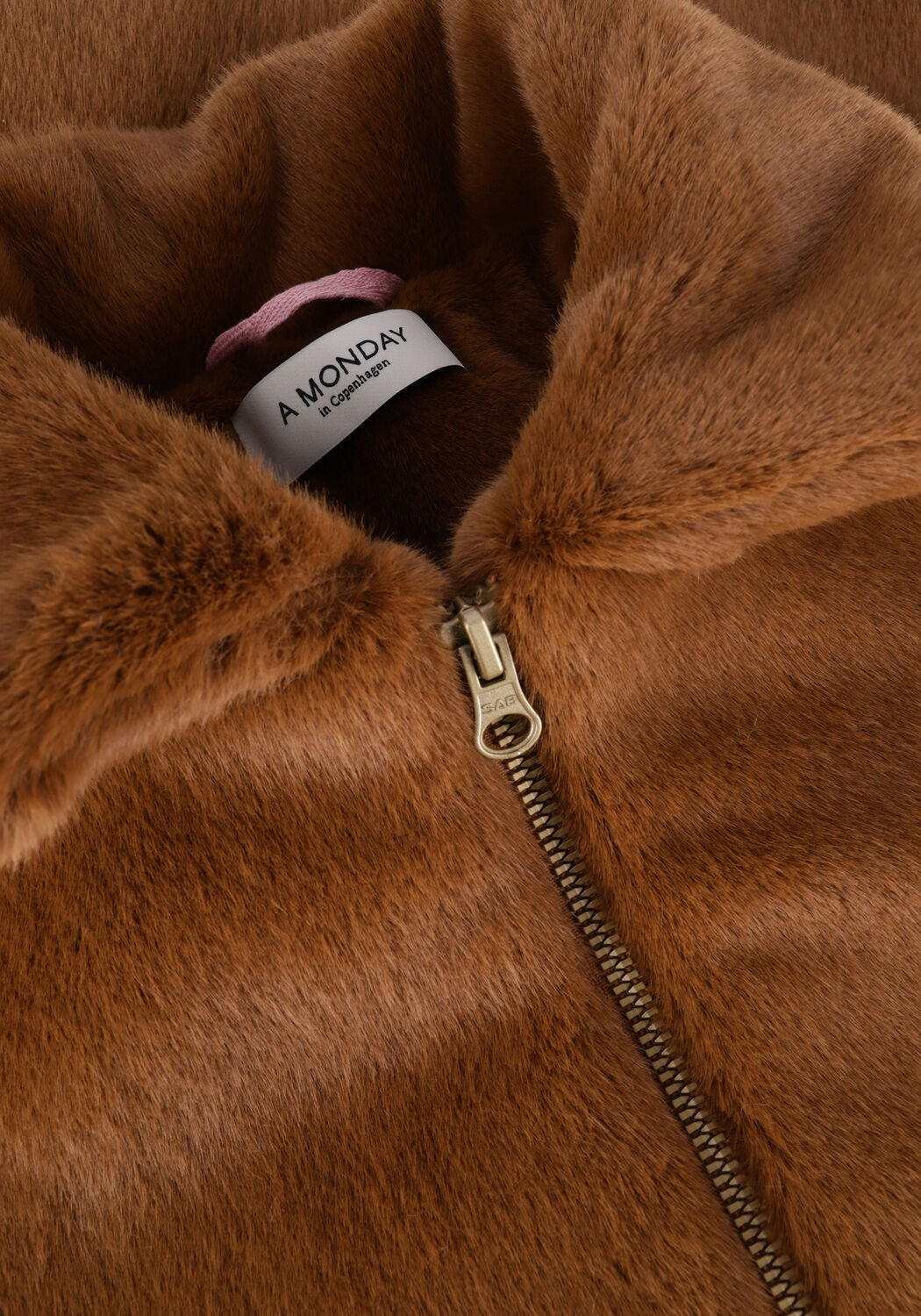 Braune A MONDAY IN COPENHAGEN Fake-Fur-Jack THEA JACKET - large