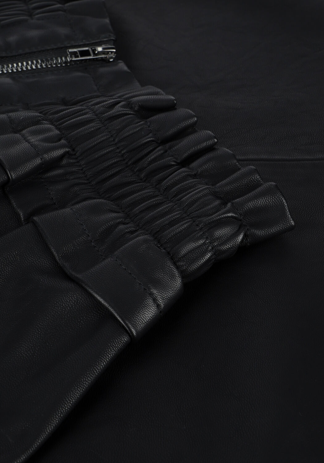 Schwarze KNIT-TED Midirock AMIRA SKIRT - large