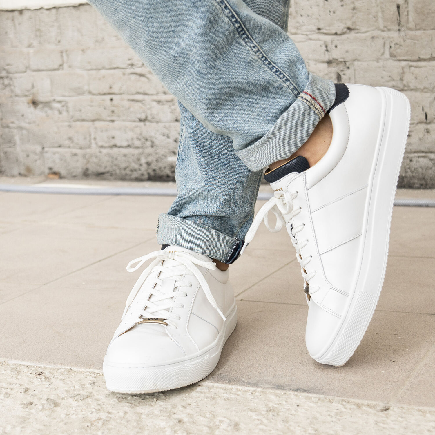 Wei&szlig;e VERTON Sneaker Low 8448 - large