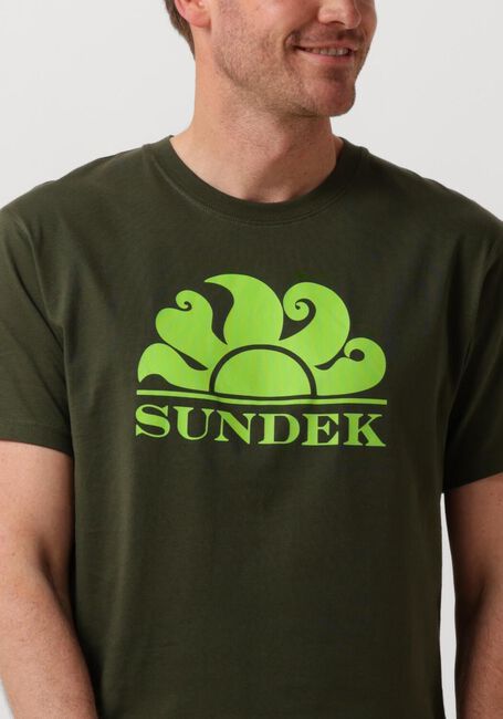 Dunkelgrün SUNDEK T-shirt M4S100 NEW SIMEON LOGO - large