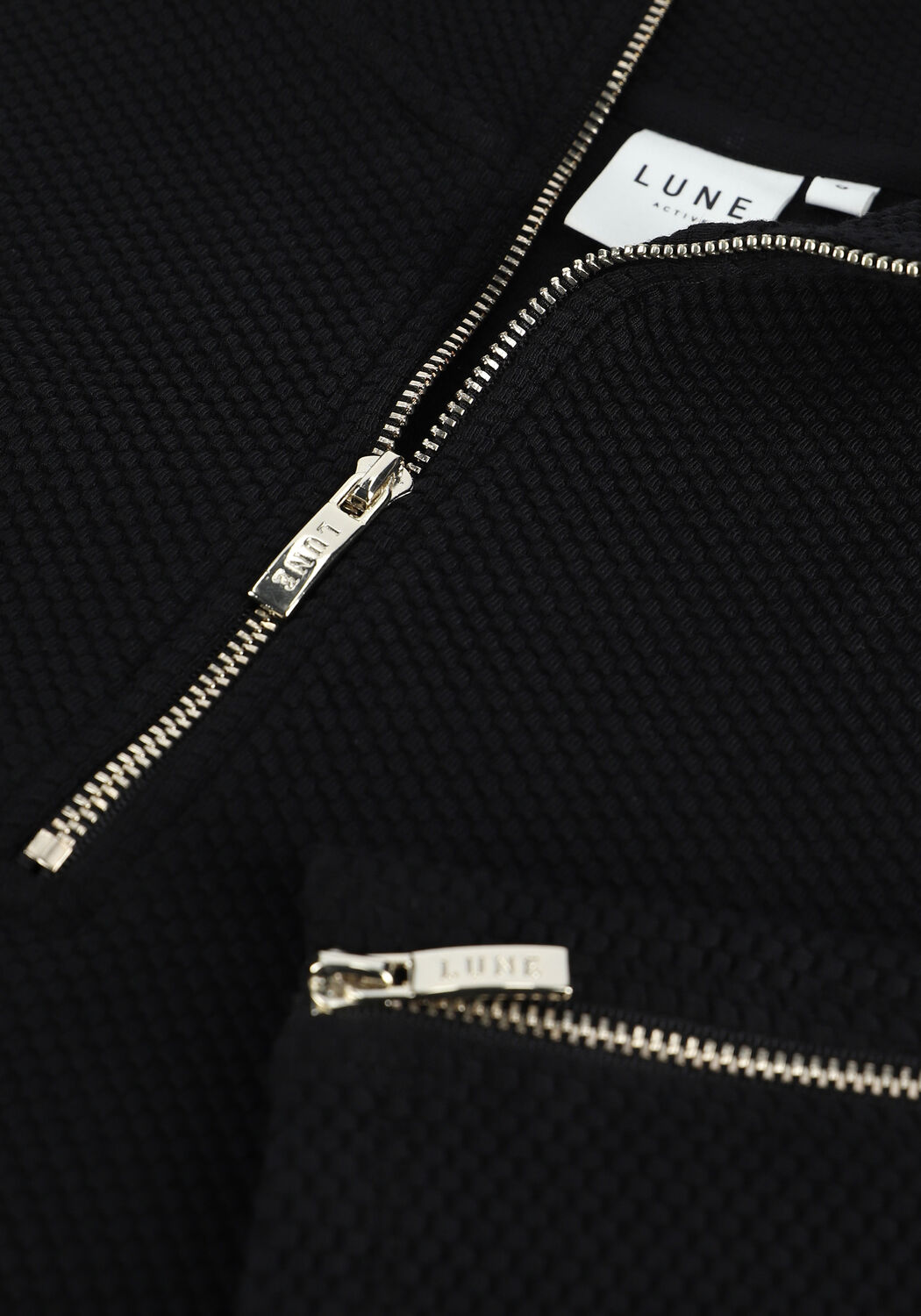 Schwarze LUNE ACTIVE Rollkragenpullover MOON TOP - large