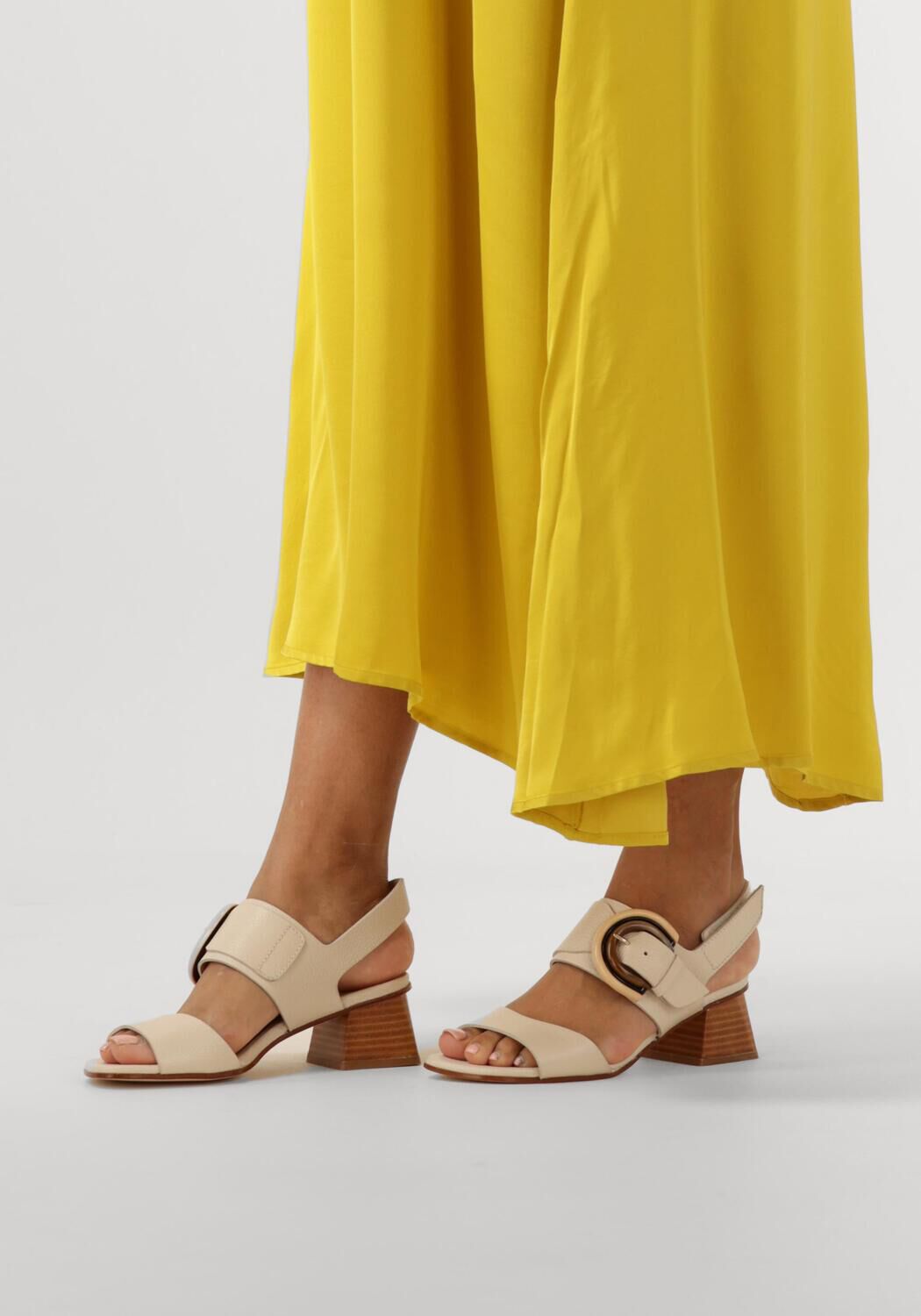 Wei&szlig;e PERTINI Sandaletten mit Absatz 35150 - large