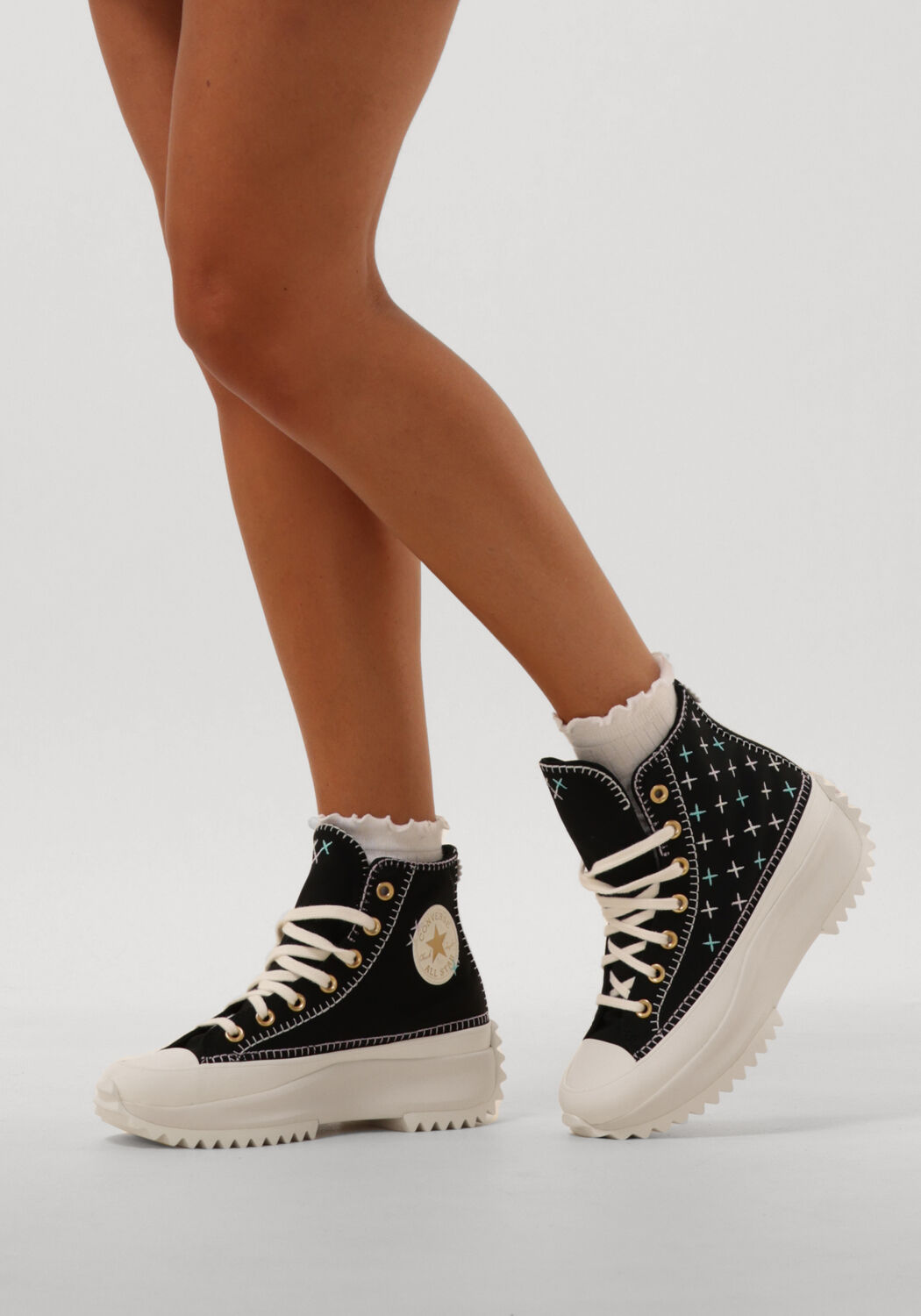 Schwarze CONVERSE Sneaker High RUN STAR HIKE PLATFORM CRAFTED STITCHING Omoda