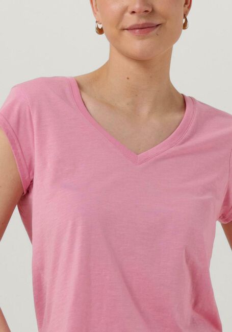 Rosane CC HEART T-shirt BASIC V-NECK T-SHIRT - large