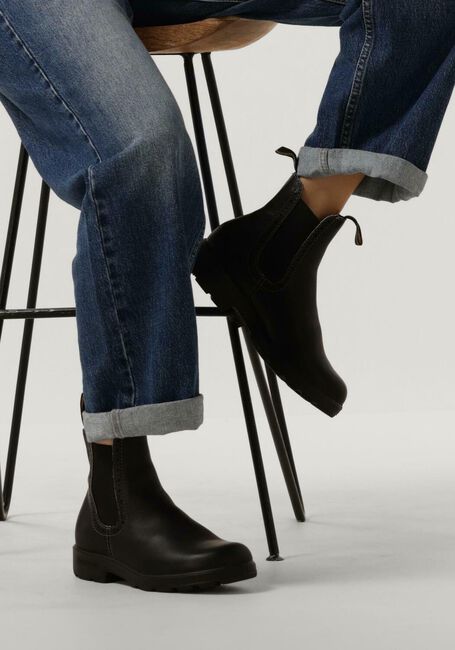 Schwarze BLUNDSTONE Chelsea Boots WOMEN'S HIGH TOP - large