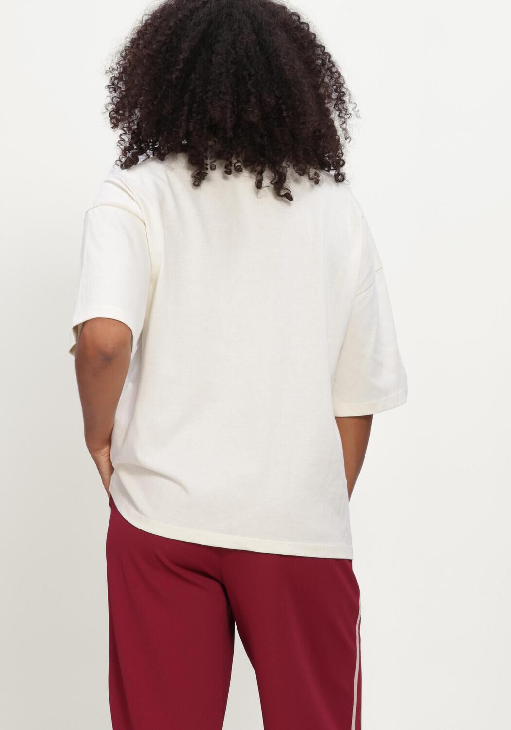 Creme POM AMSTERDAM T-shirt TESS YOU'RE INVITED - large