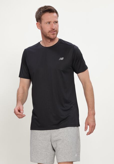 Schwarze NEW BALANCE T-shirt SE SS - large