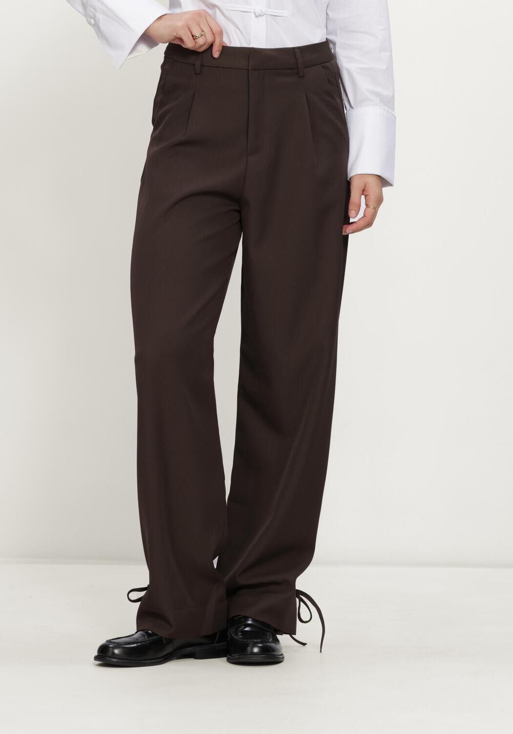 Braune NEO NOIR Hose ISOTTA STRUCTURE TIE PANTS - large