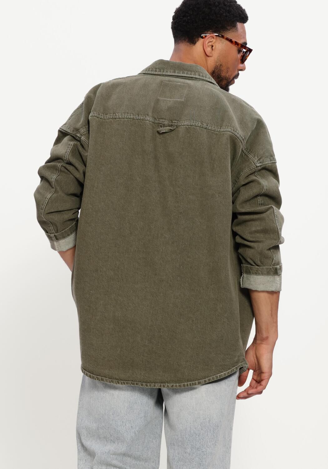 Gr&uuml;ne AMERICAN VINTAGE Overshirt UZATOWN - large