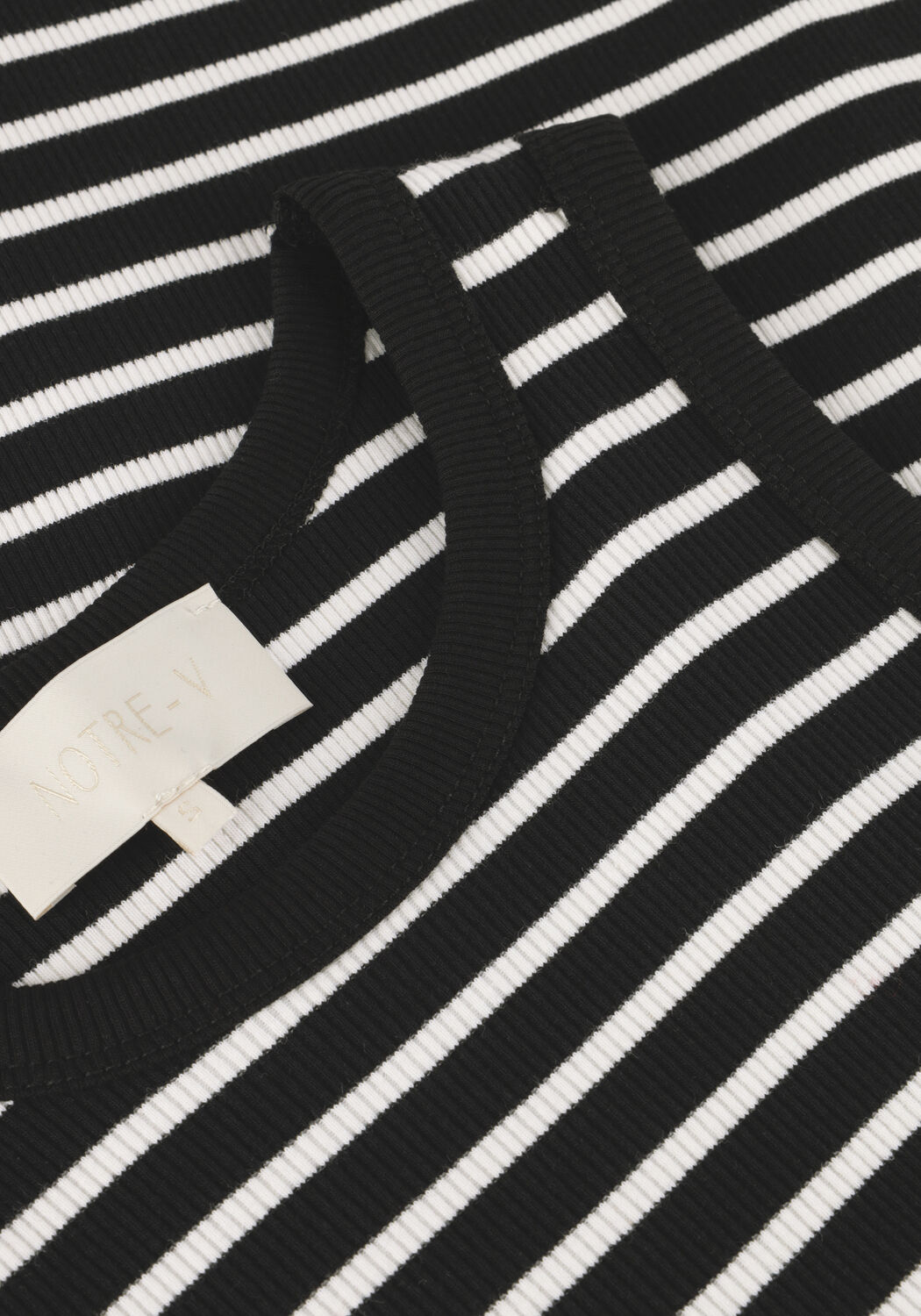 Schwarze NOTRE-V Top NV-FRANCA - large