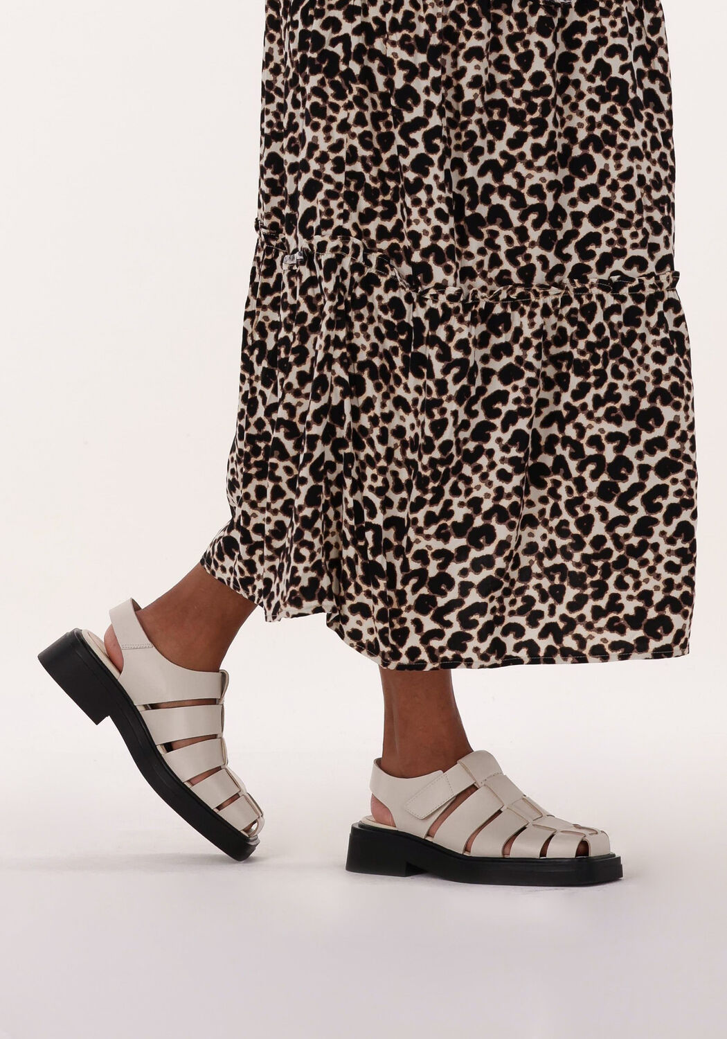 Wei&szlig;e VAGABOND SHOEMAKERS Flache Sandalen EYRA 301 - large