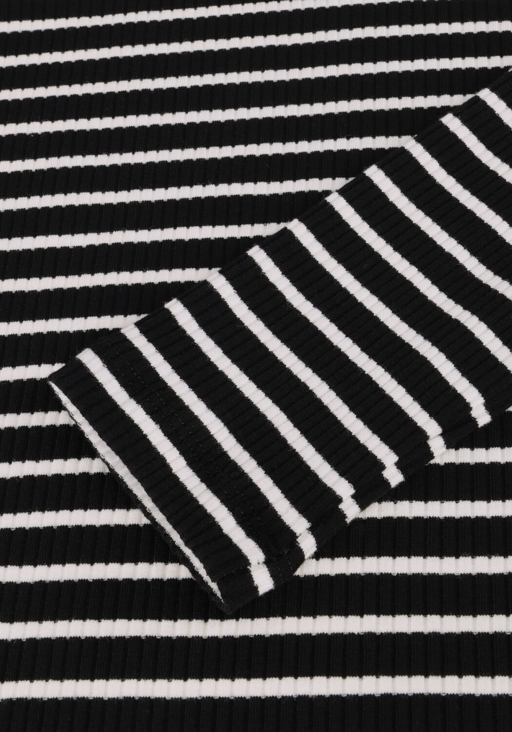 Schwarze NOTRE-V Tops & T-shirts NV-EELKE ROUND NECK - large