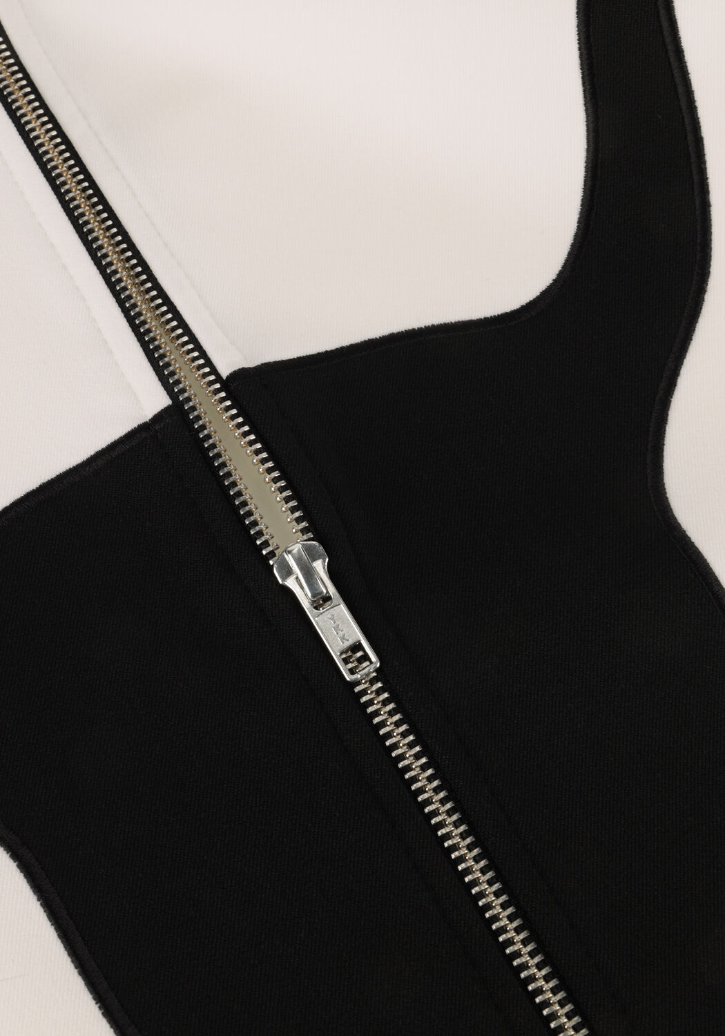 Wei&szlig;e ALIX THE LABEL Jack LADIES WOVEN BULL BOMBER - large