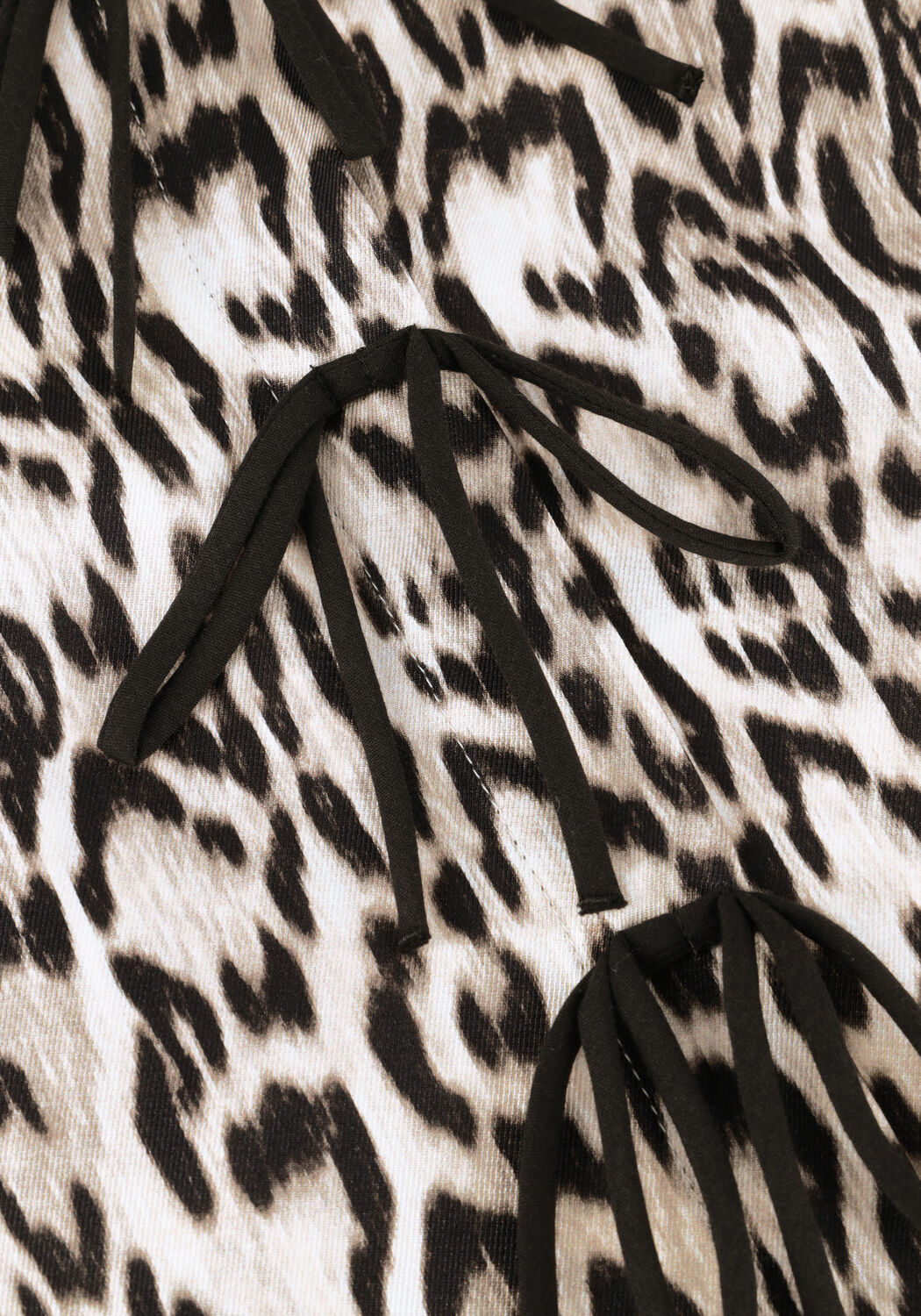 Beige JANSEN AMSTERDAM Blusen ROBINE BLOUSE WA 798 3/4 SLEEVE BOWDETAILS - large