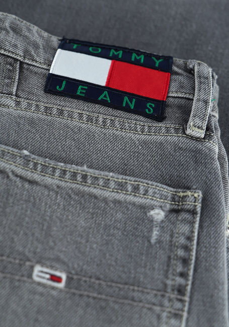 Graue TOMMY JEANS Mom jeans MOM JEAN UHR TPRD BE782 SVGRRG - large