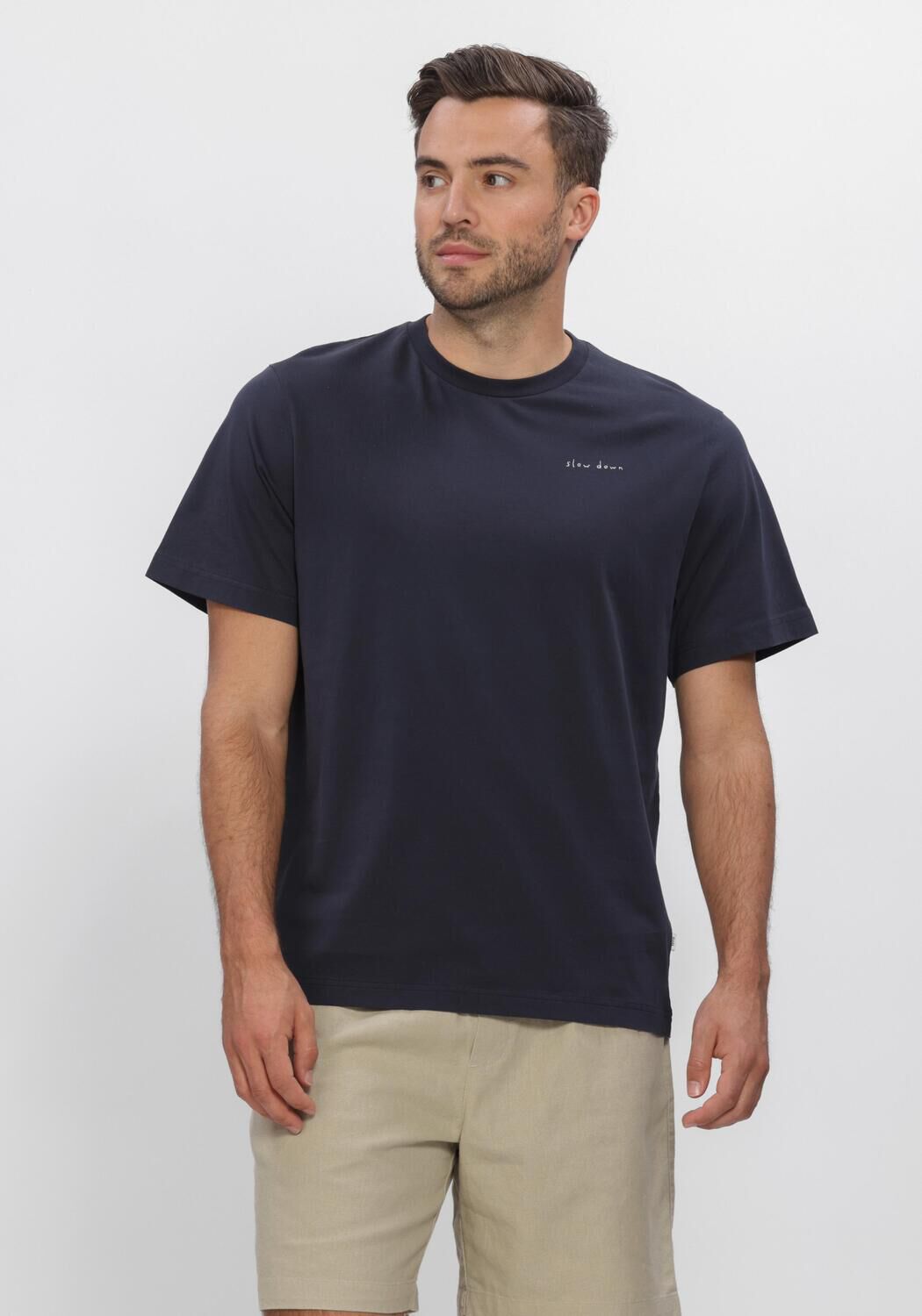 Dunkelblau FOR&Eacute;T T-shirt SLOW DOWN T-SHIRT - large