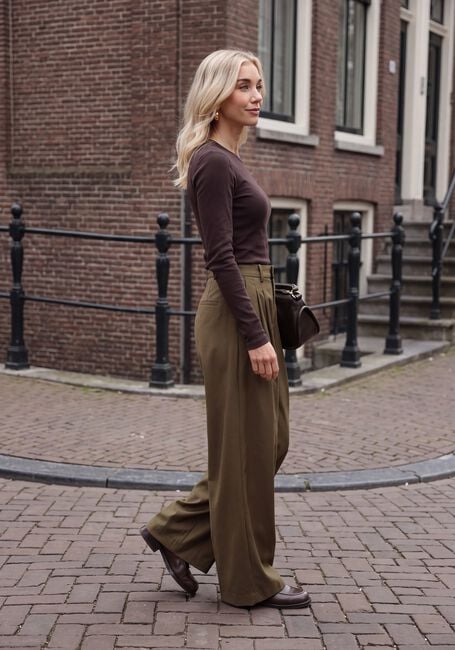 Braune DRYKORN Tops & T-shirts NURIT - large