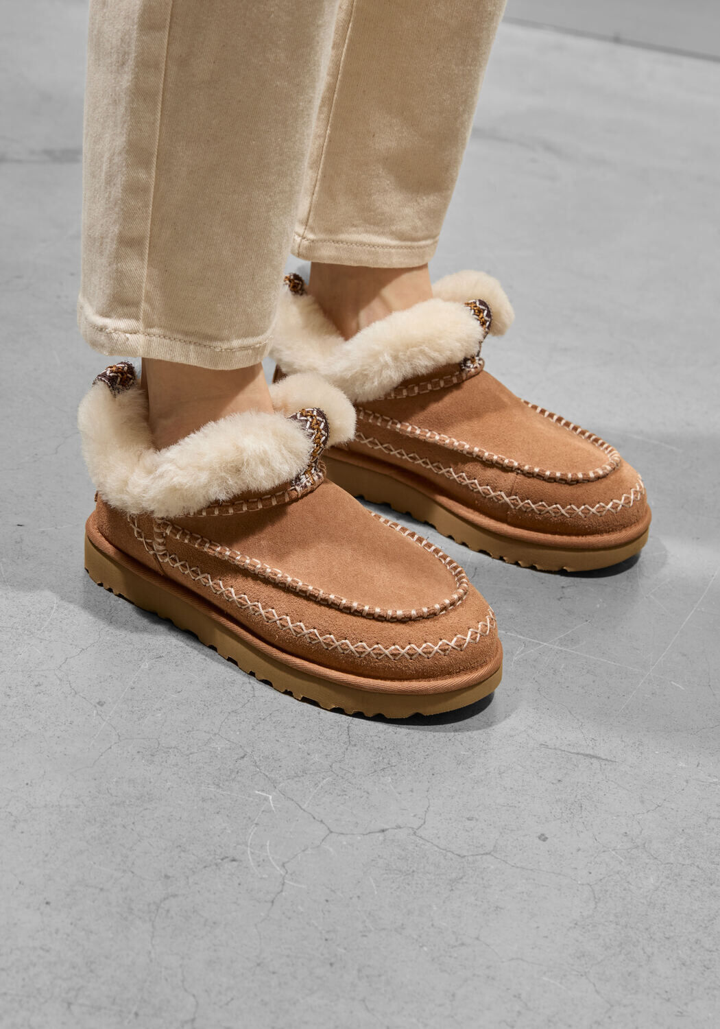 Braune UGG Winterstiefel CLASSIC ULTRA MINI ALPINE - large