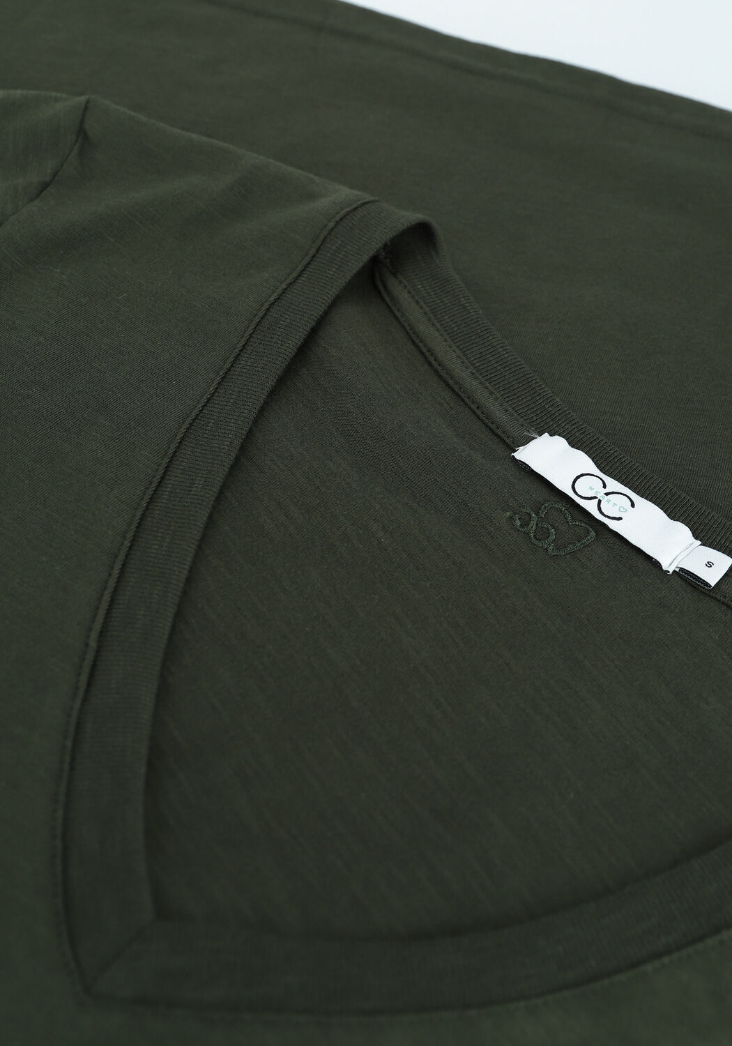 Dunkelgr&uuml;n CC HEART T-shirt BASIC V-NECK TSHIRT - large