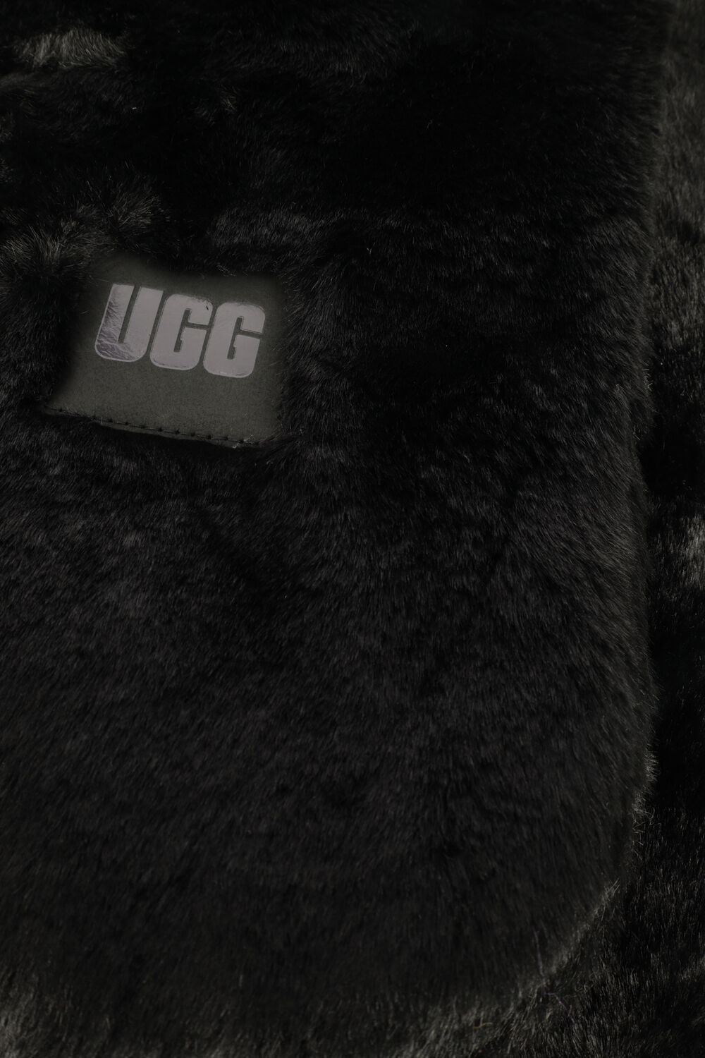 Schwarze UGG Schal OBLONG FAUX FUR SCARFSJ - large