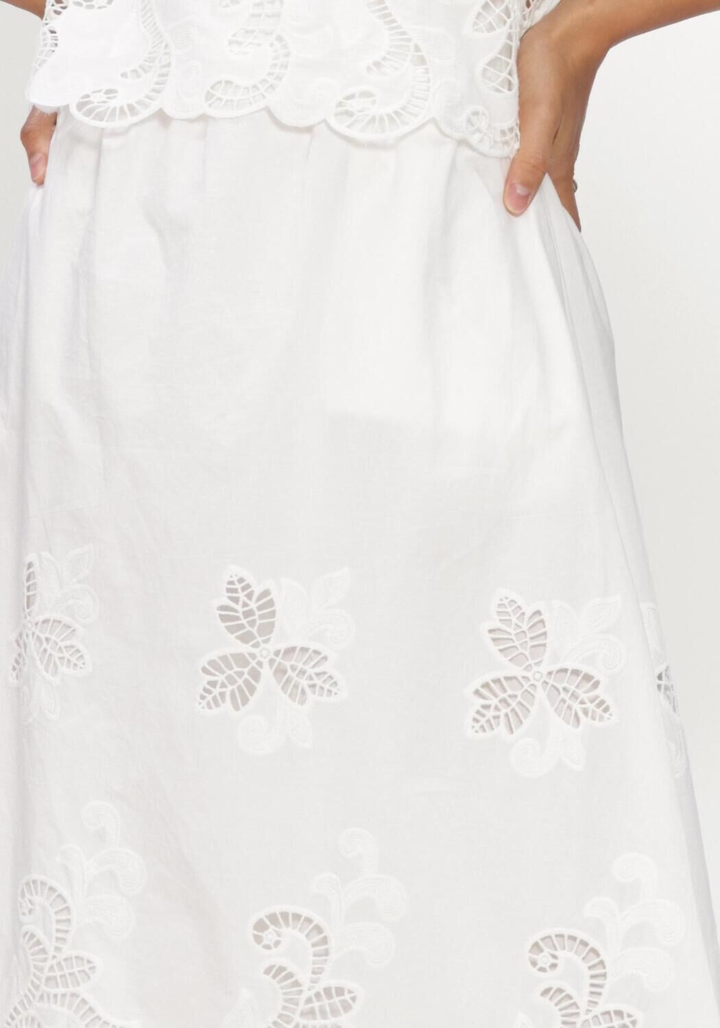 Wei&szlig;e NEO NOIR R&ouml;cke YARA LONG EMB SKIRT - large