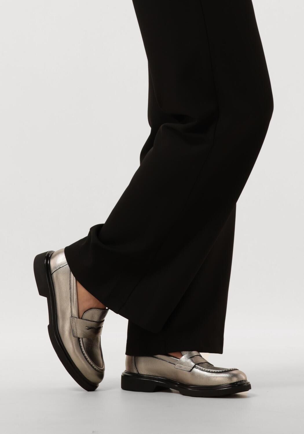Silberne CTWLK Loafer FANTAST - large
