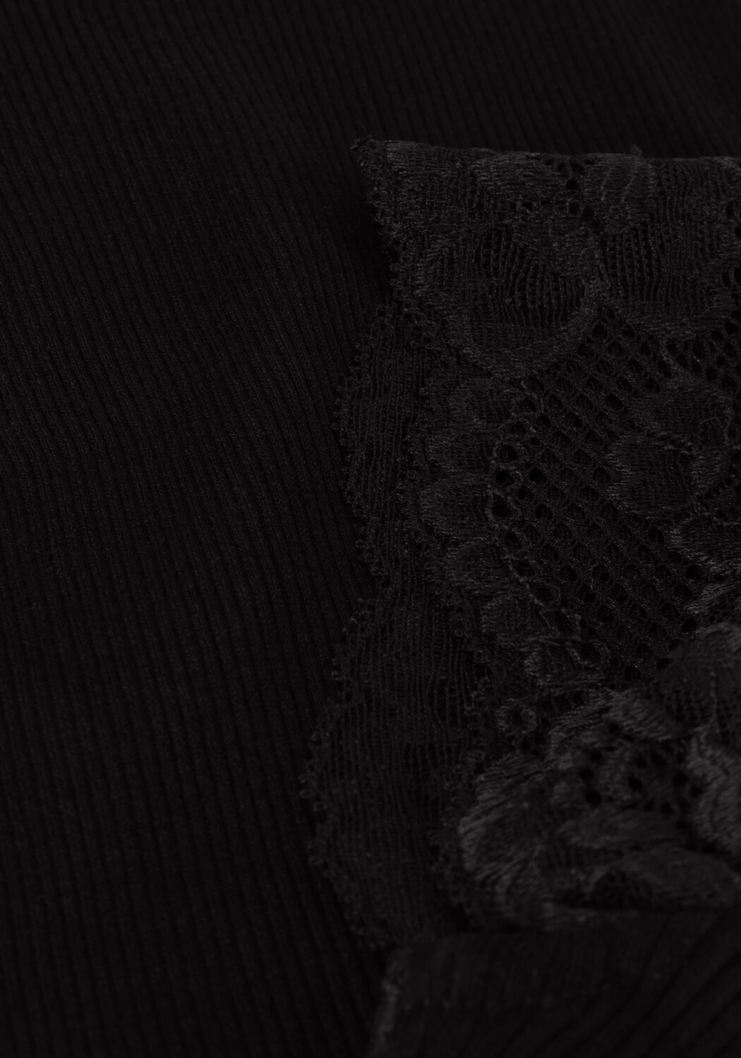 Schwarze ROSEMUNDE Top BEATHA SILK T-SHIRT W/ LACE - large