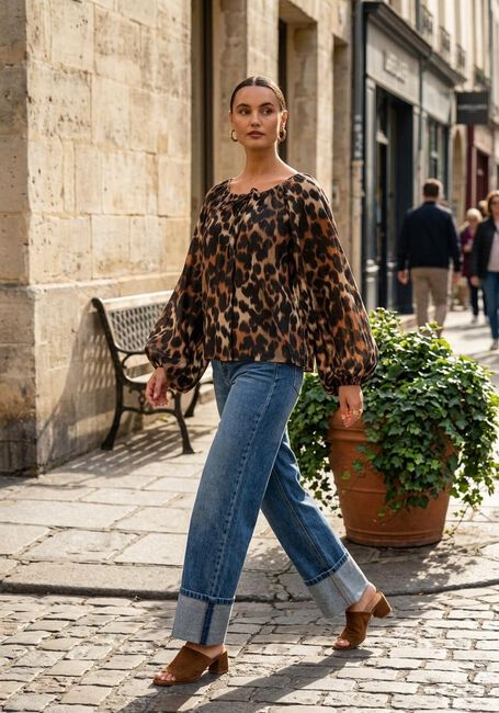 Braune WITHBLACK Blusen WBLCLEOPATRA WIDE SLEEVE TOP - large