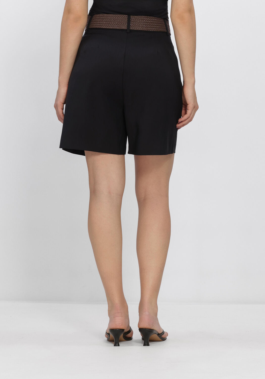 Schwarze WITHBLACK Hosen WBLMARITSA HW TAILORED SHORTS - large