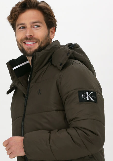 Grüne CALVIN KLEIN Wattierte Jack ESSENTIALS NON DOWN JACKET - large