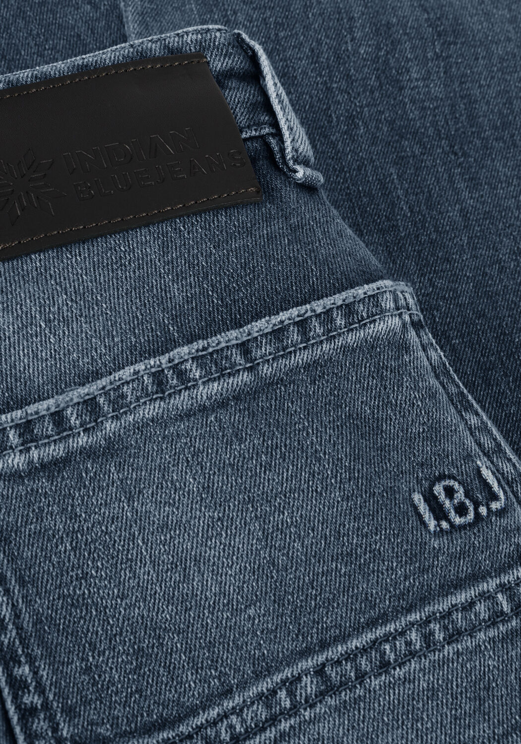 Blaue INDIAN BLUE JEANS Straight leg jeans WORKER ROBIN WIDE STRAIGHT FIT - large