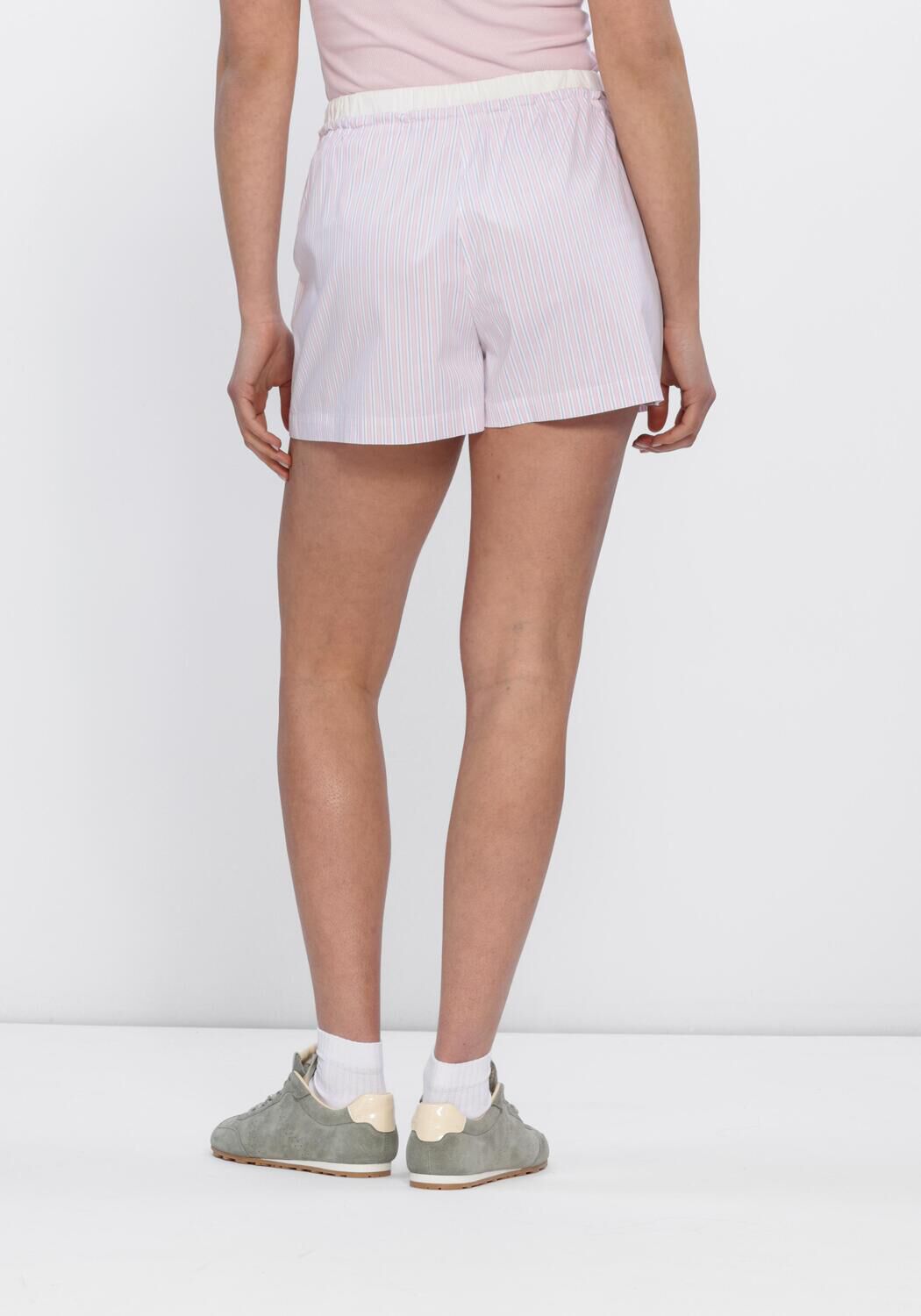 Hell-Pink THE LOLA CLUB Hosen MAEVE SHORT - large